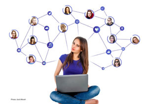 Woman-Computer-networking_TW-300x211 How to reach 1000 LinkedIn users  